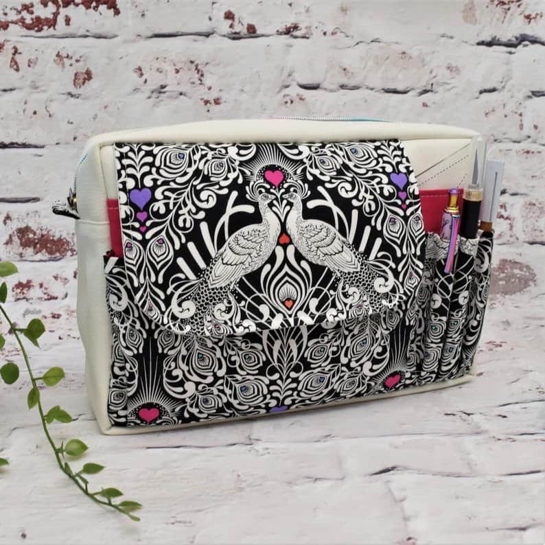 Winnie Utility Pouch (with video) – Sew Modern Bags
